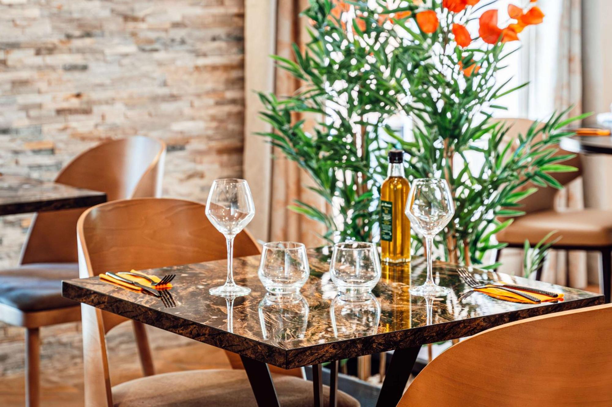 Best Western L'Orangerie Ним Екстериор снимка
